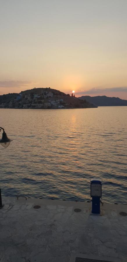 Villas Danezis - New Marina , Simi Dış mekan fotoğraf